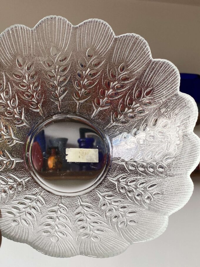 Vintage 90s Barley patterned pressed glass salad bowl