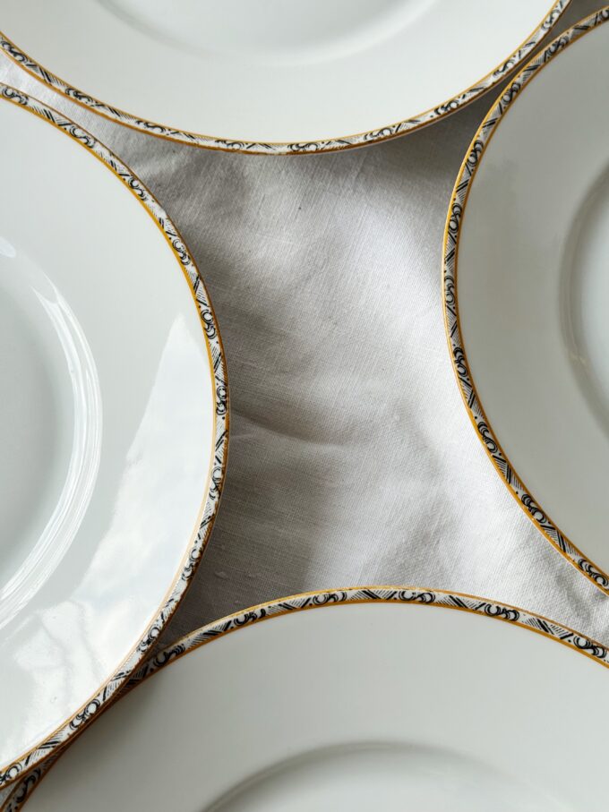 Set of 4 Antique Art Deco dinner plates from Durocor Bavaria / 24,5 cm