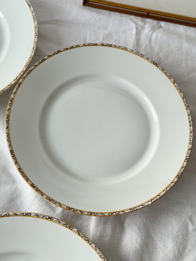 Set of 4 Antique Art Deco dinner plates from Durocor Bavaria / 24,5 cm