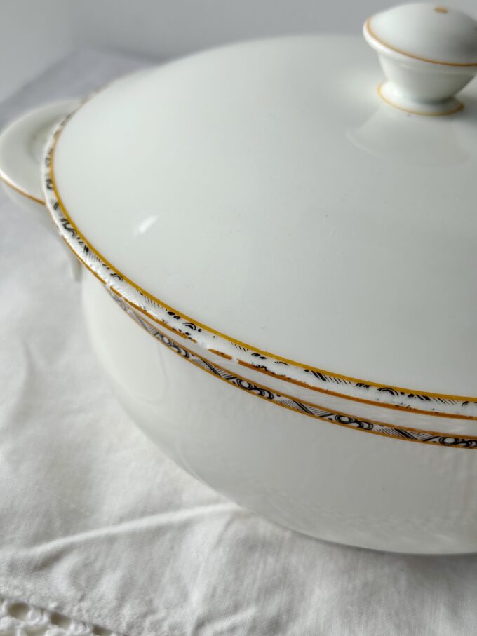Antique Art Deco tureen from Durocor Bavaria