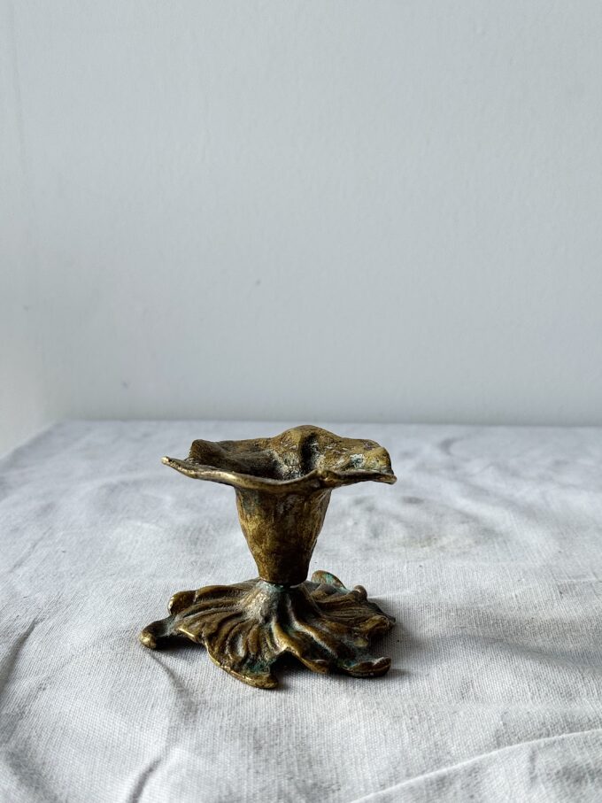 Small Vintage brass Flower shaped metal candle holder