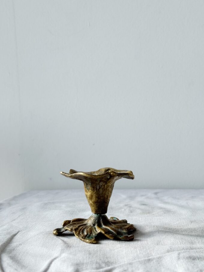 Small Vintage brass Flower shaped metal candle holder